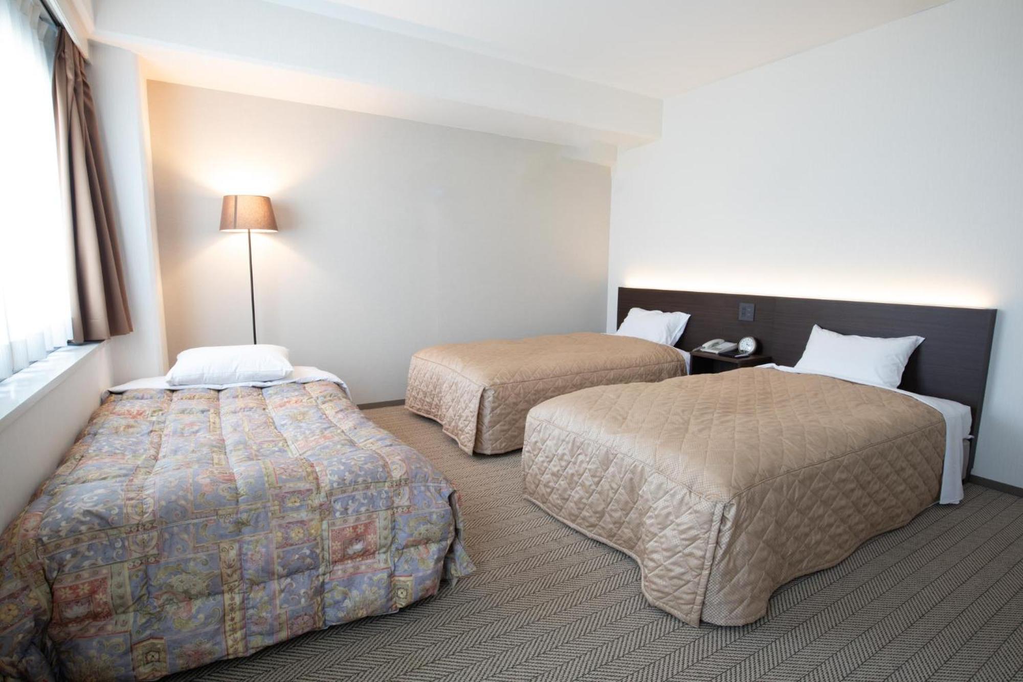 Hotel Aisul Matsuyama Мацуяма Стая снимка